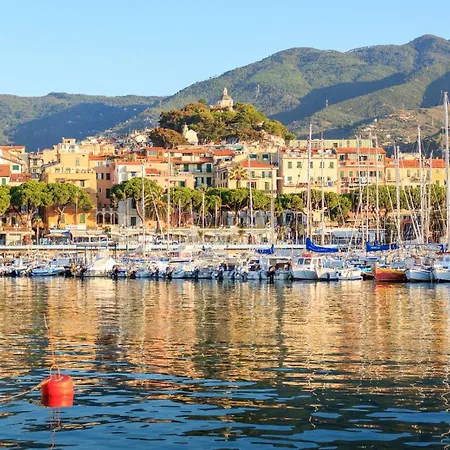 Classy Homes - C' Era Volta *