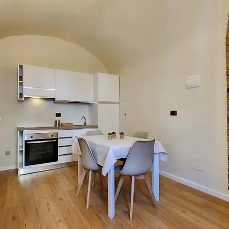 Classy Homes - C' Era Volta Apartment *